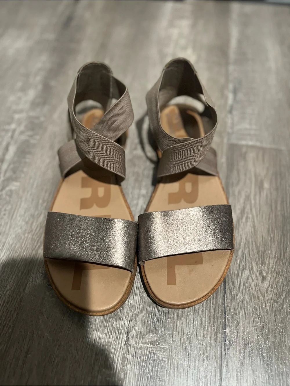 Sorel Ella II Sandals in Ash Brown with Metallic Leather